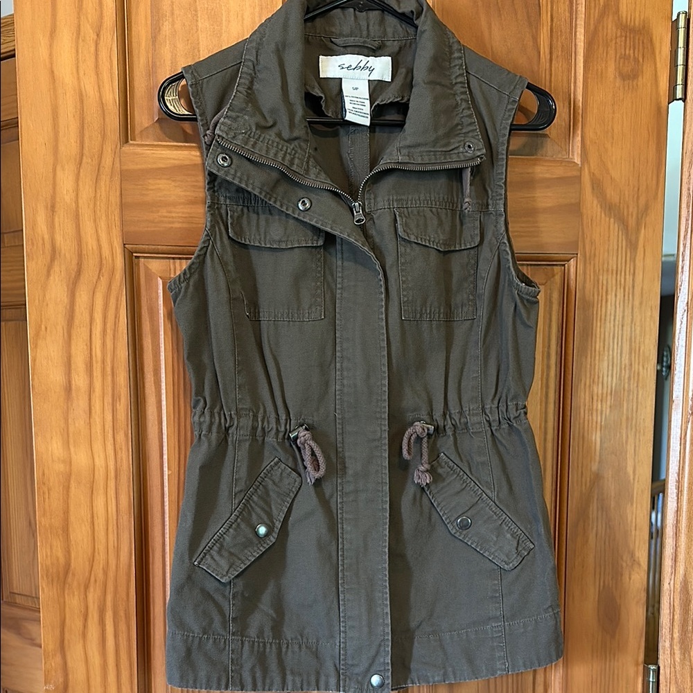 Sebby Green Utility Vest with Cinched Waist great condition